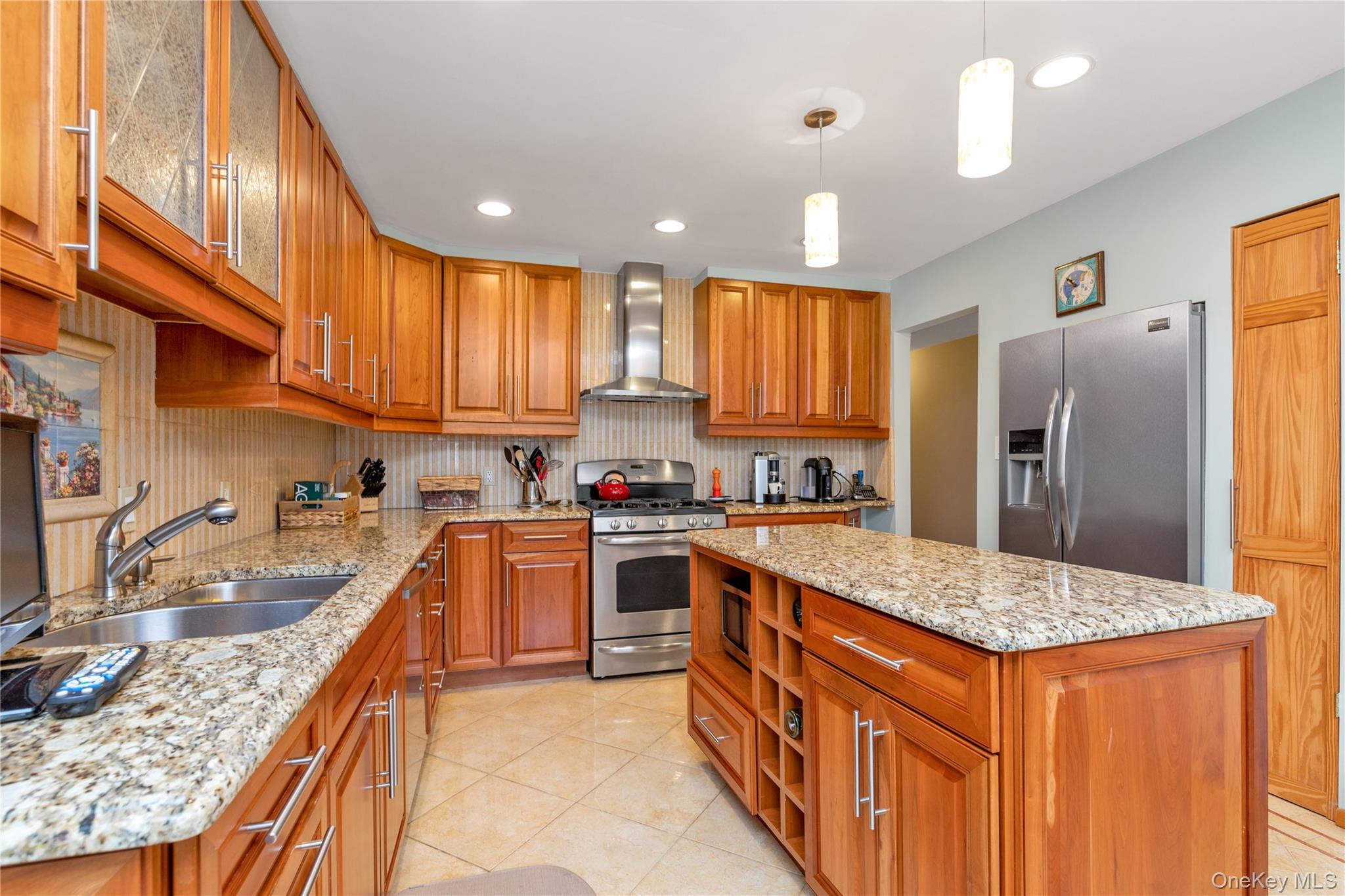 51-10 Douglaston Parkway, Douglaston, NY 11362