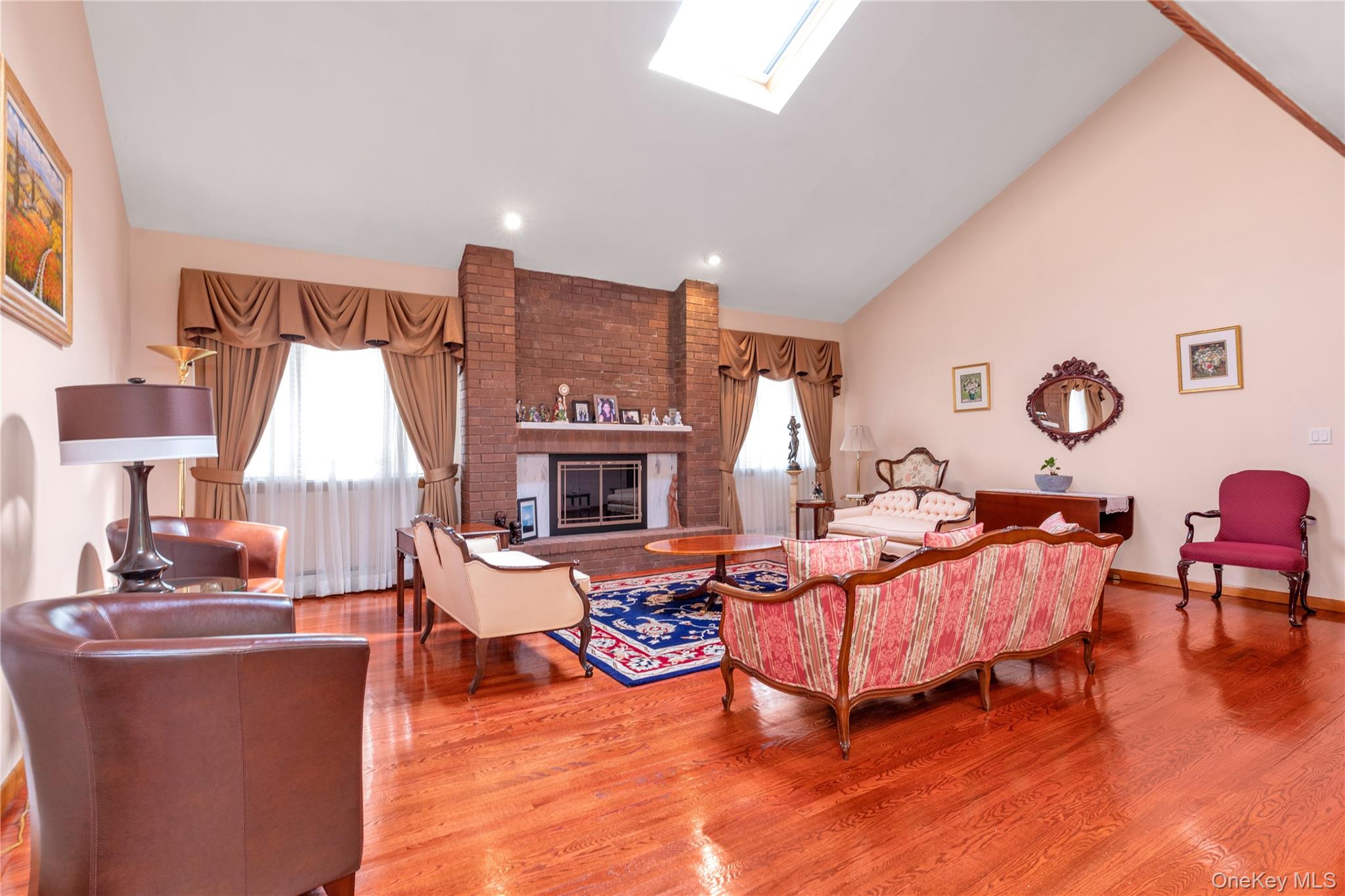 51-10 Douglaston Parkway, Douglaston, NY 11362