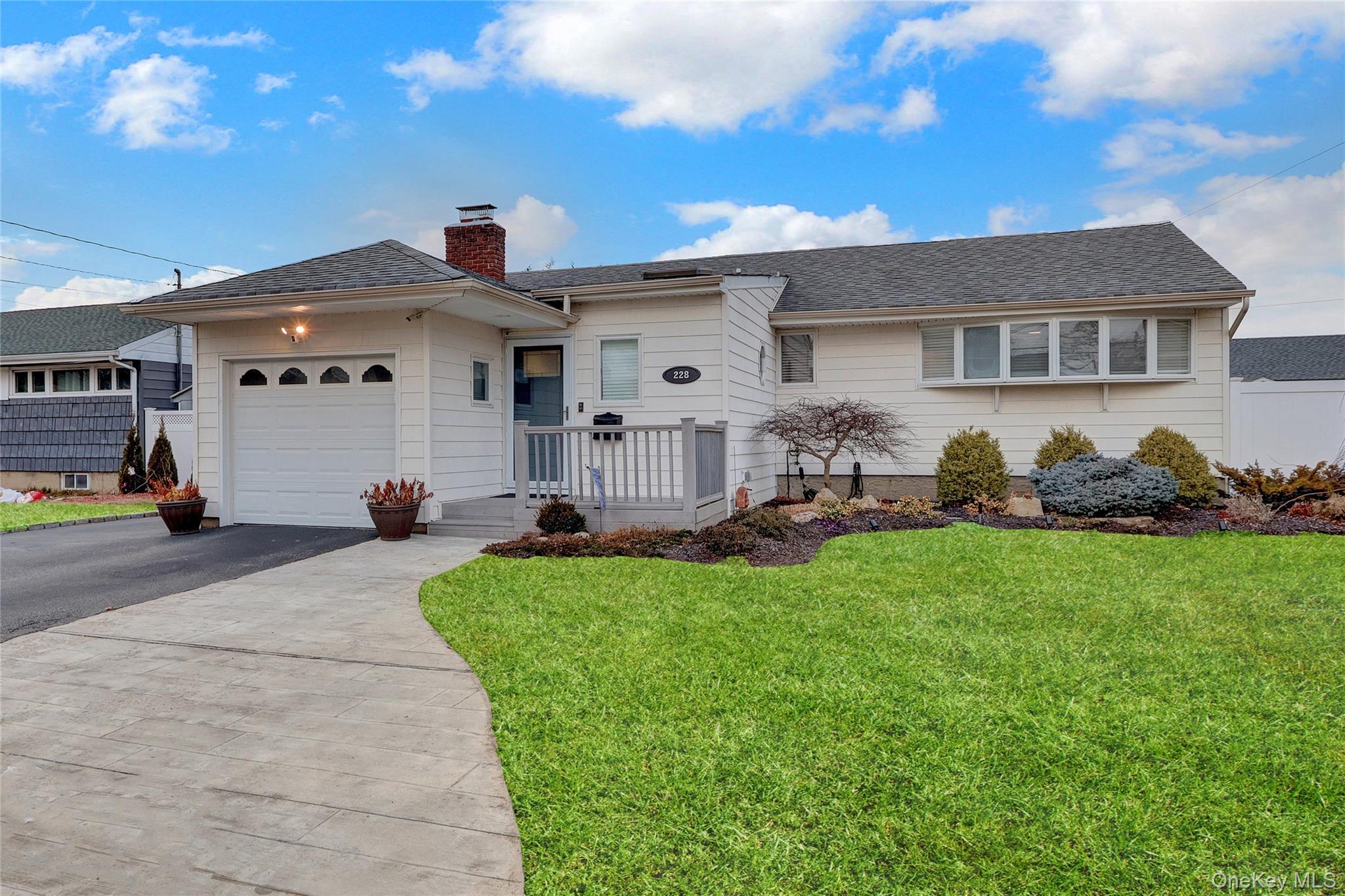 228 Broadway, Massapequa Park, NY 11762