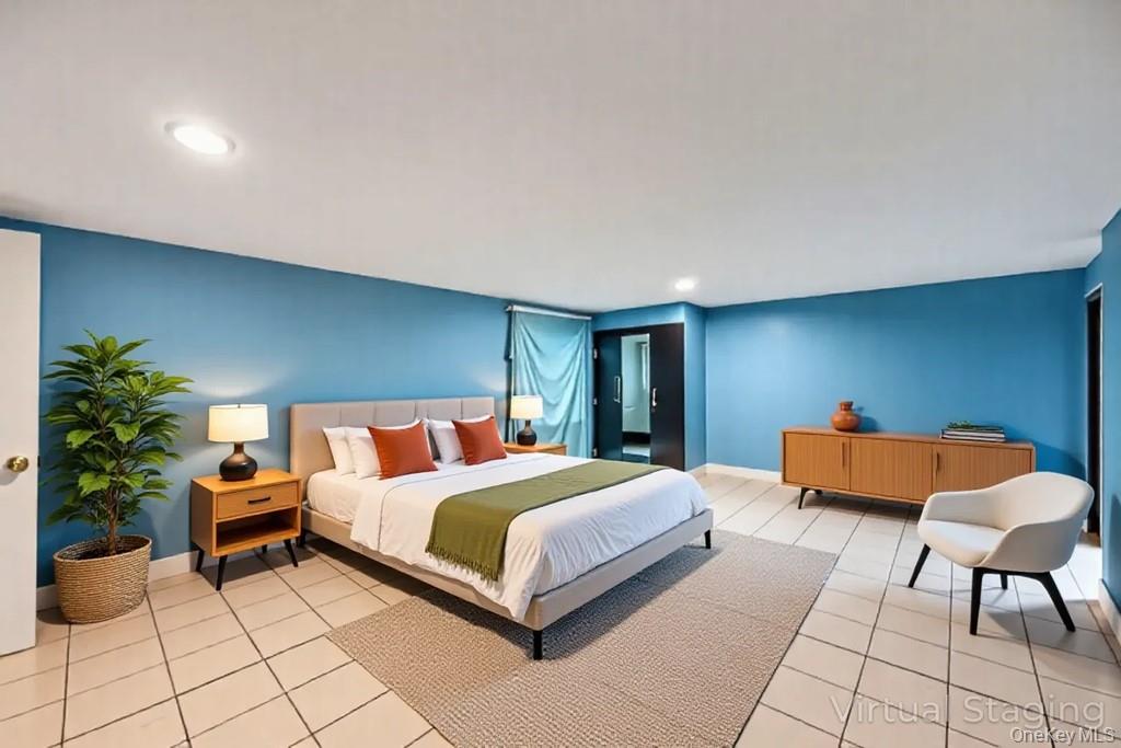 69 E 8th Street, Huntington Station, NY 11746