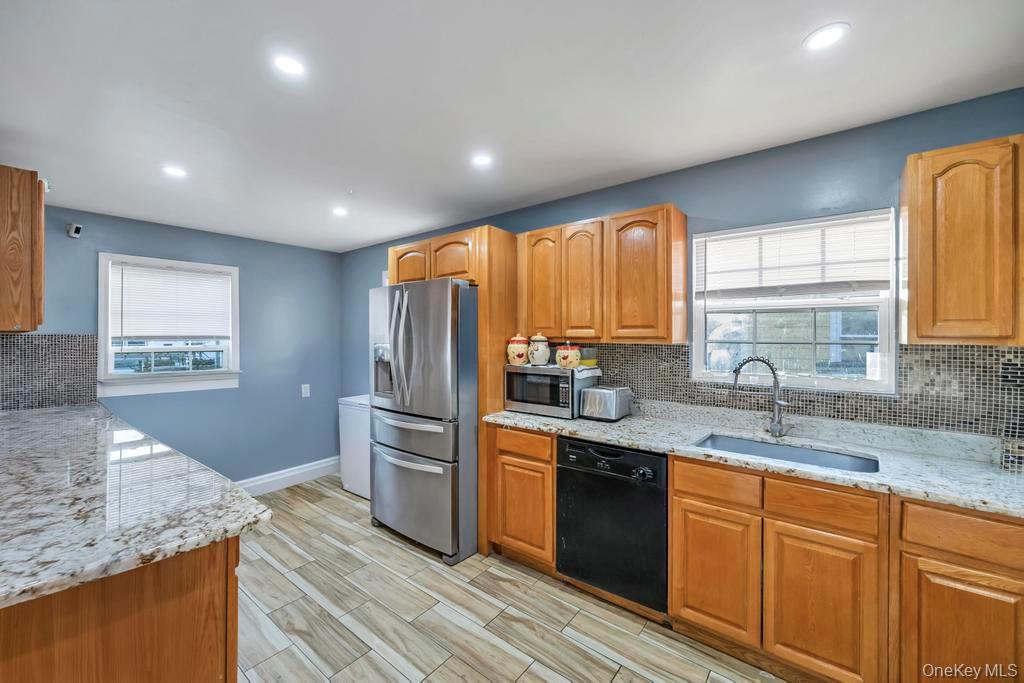 69 E 8th Street, Huntington Station, NY 11746