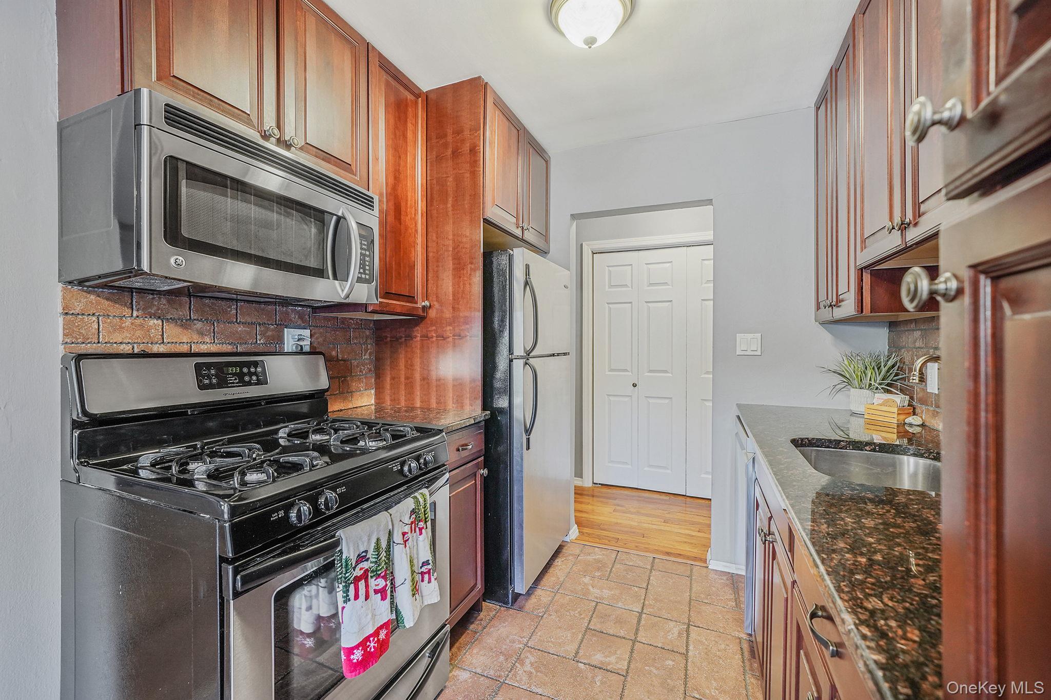 365 Route 111 # A2, Smithtown, NY 11787