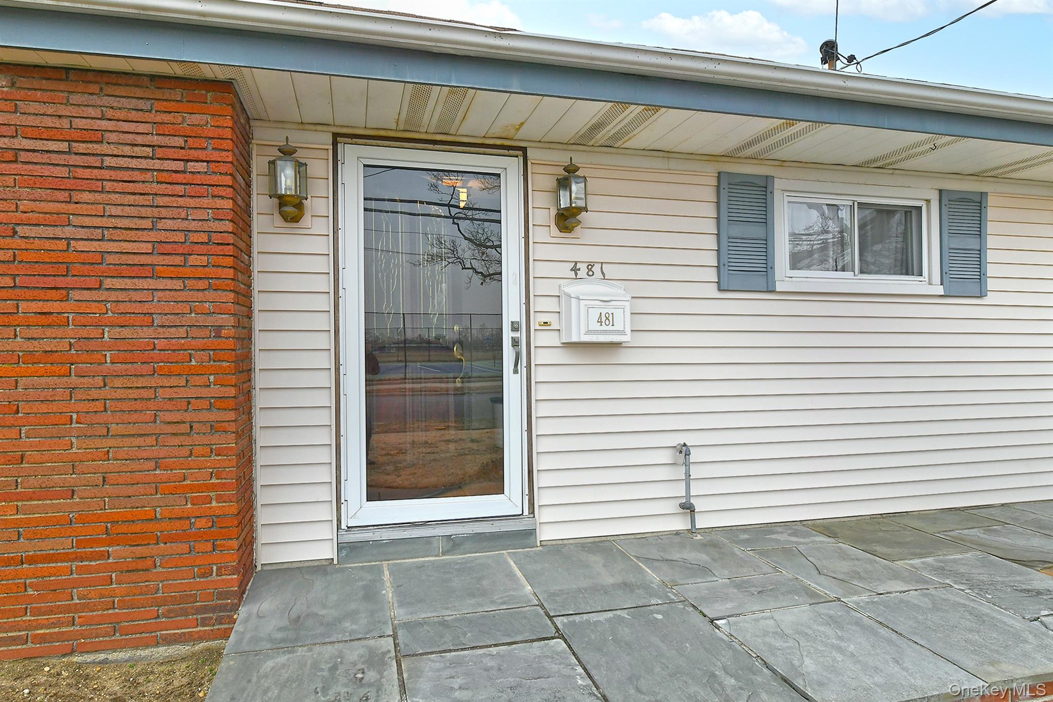 481 Leonard Boulevard, New Hyde Park, NY 11040