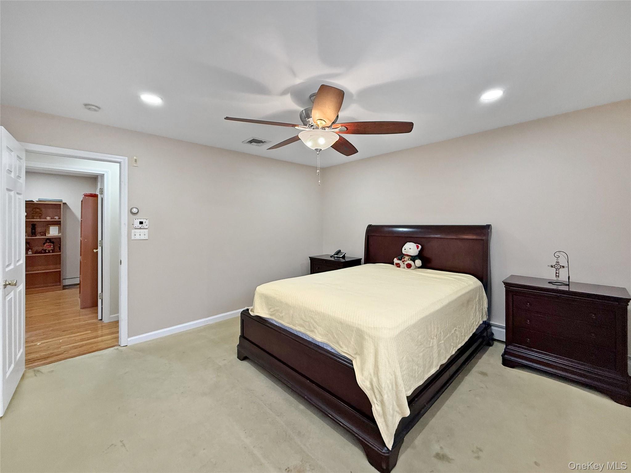 22 Sharon Drive, Middletown, NY 10941