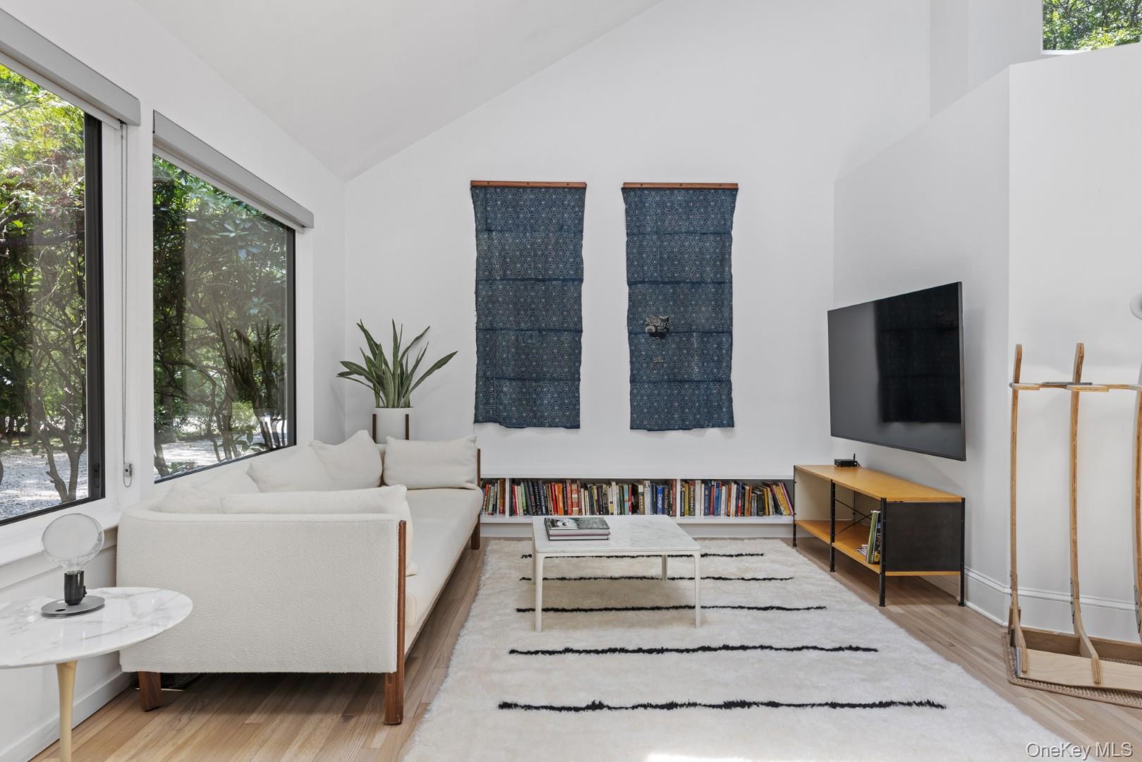 24 Quogue Riverhead Road, Quogue, NY 11959