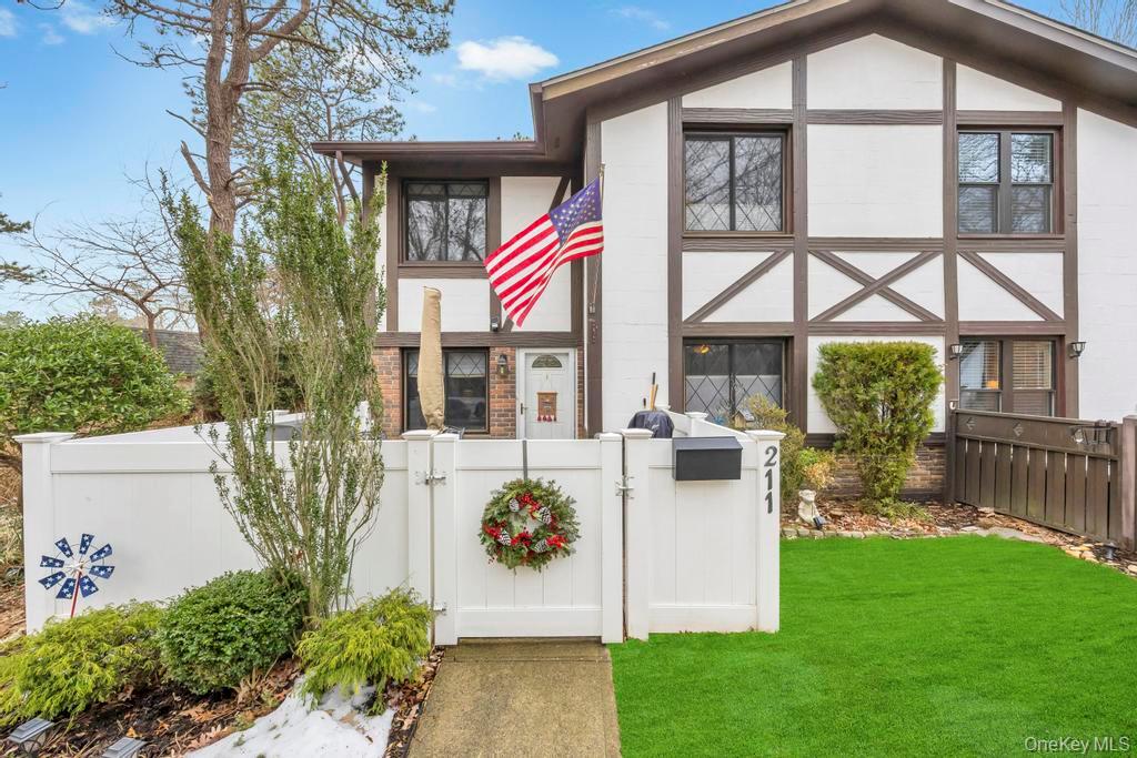 211 Birchwood Road, Medford, NY 11763