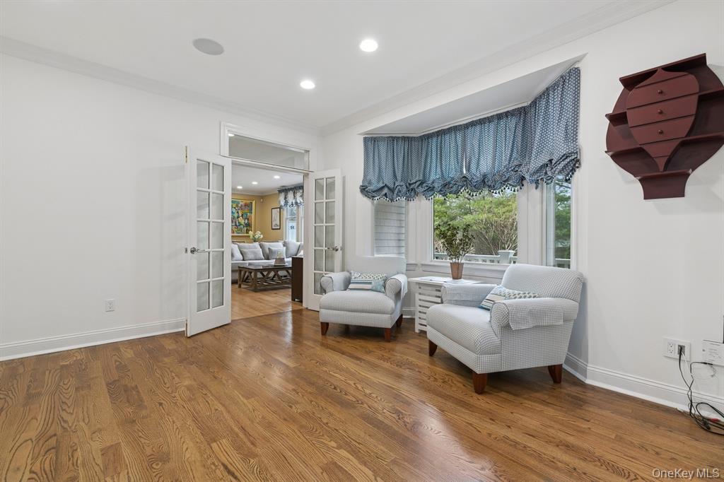 15 Carter Road, Hampton Bays, NY 11946