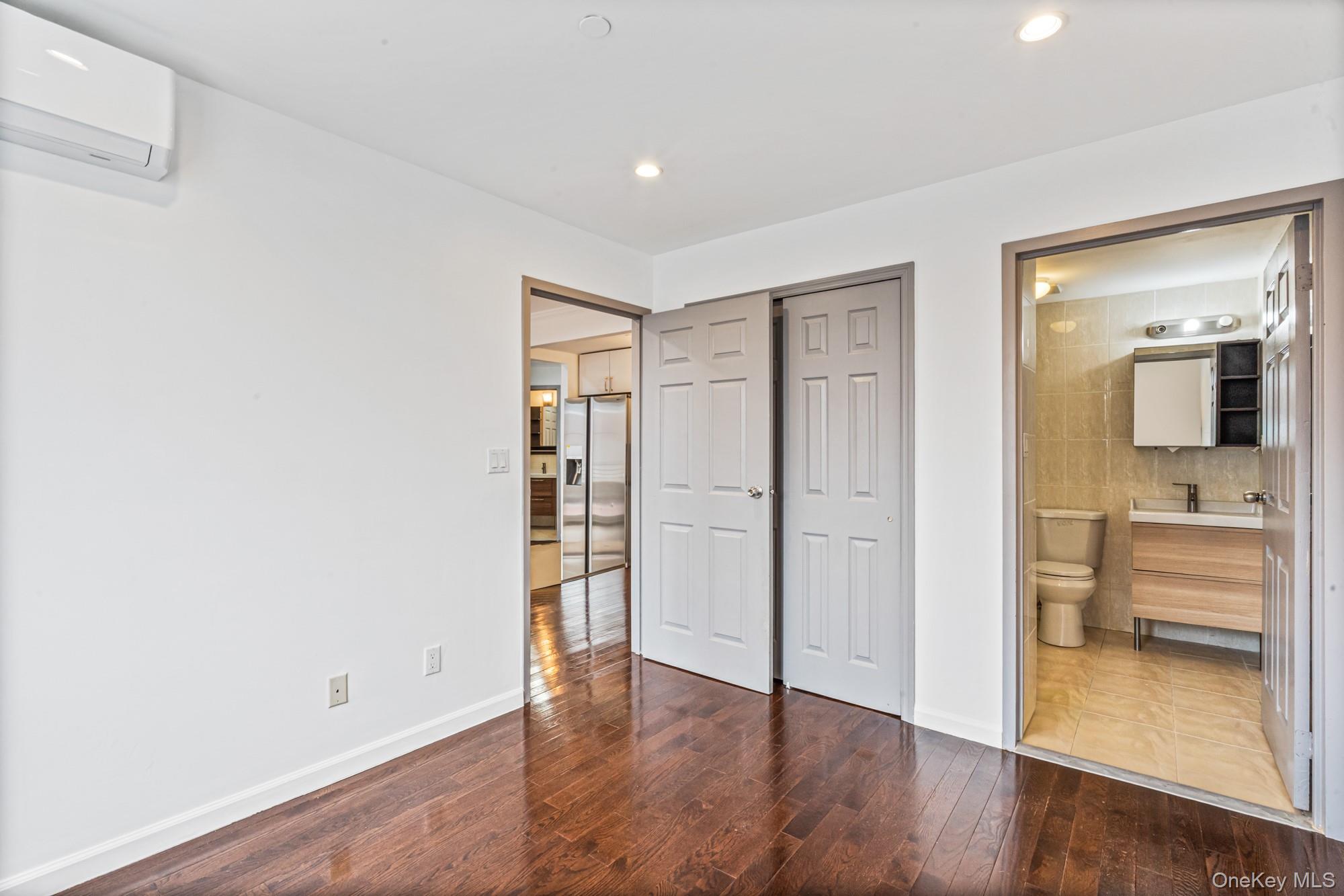 8115 Queens Boulevard # 3A, Elmhurst, NY 11373