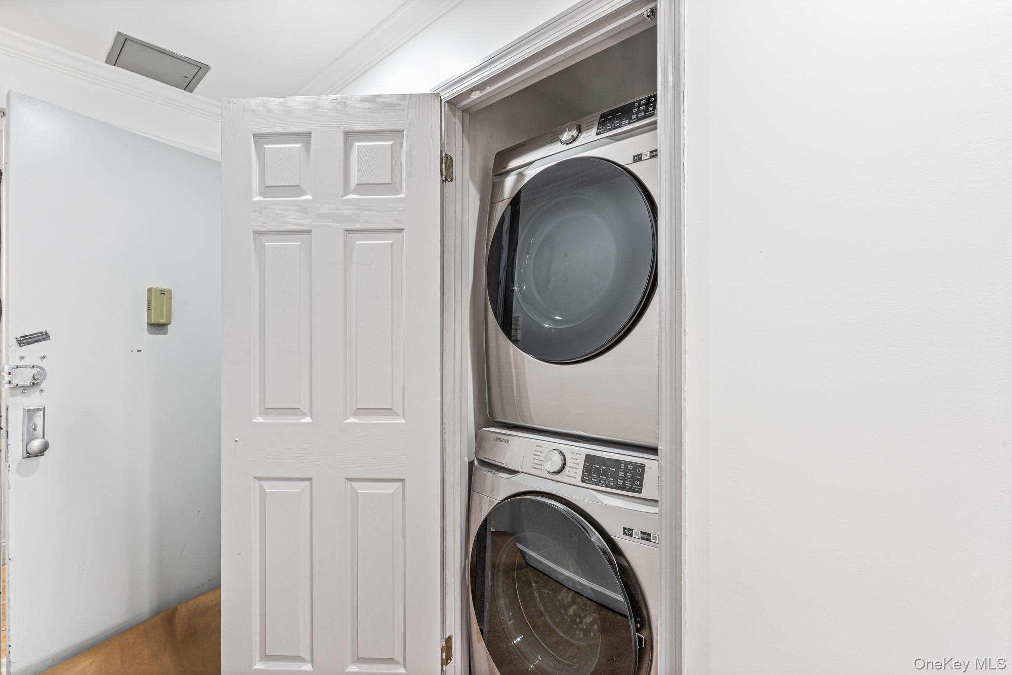 8115 Queens Boulevard # 3A, Elmhurst, NY 11373