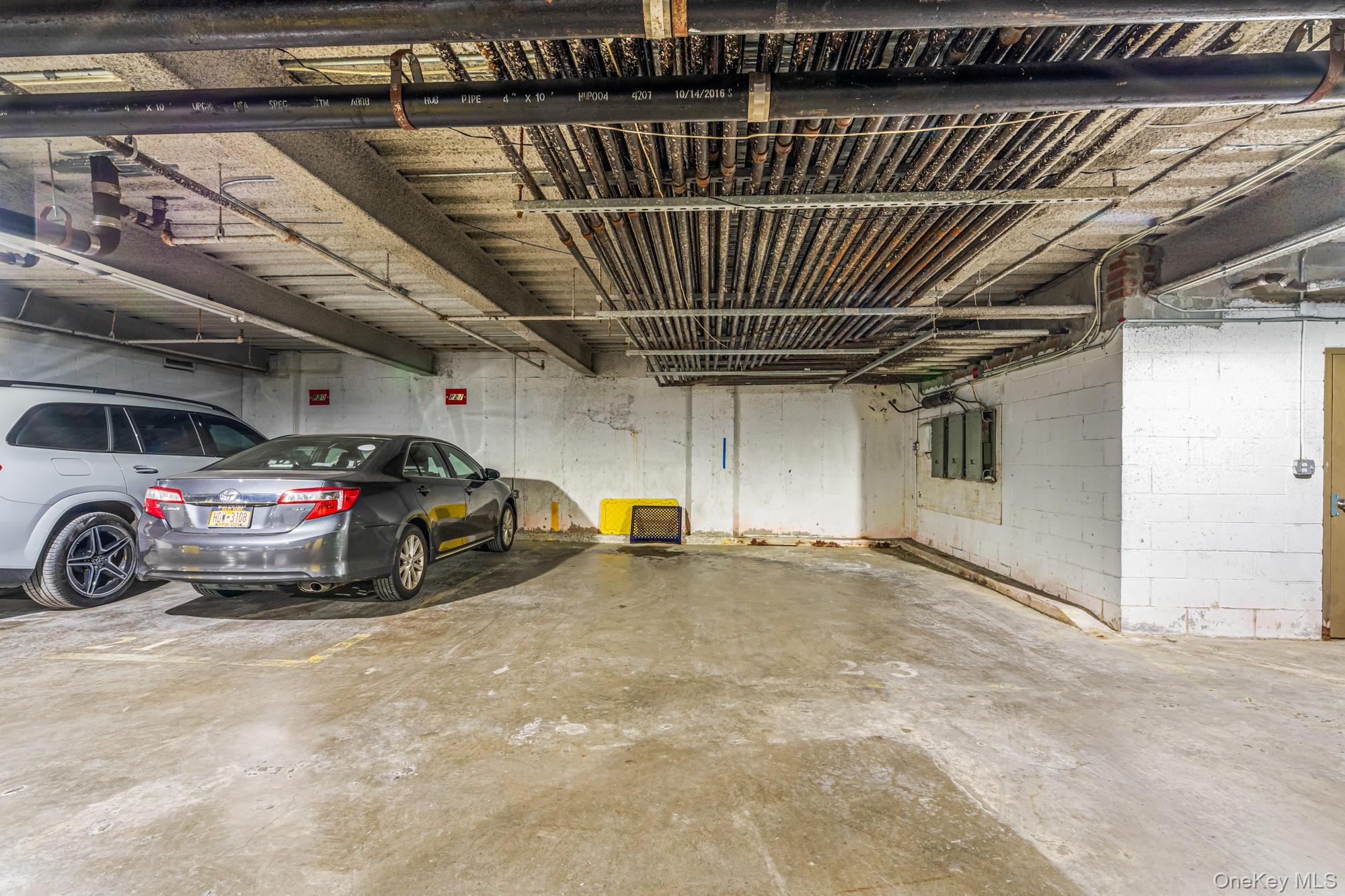 8115 Queens Boulevard # 3A, Elmhurst, NY 11373