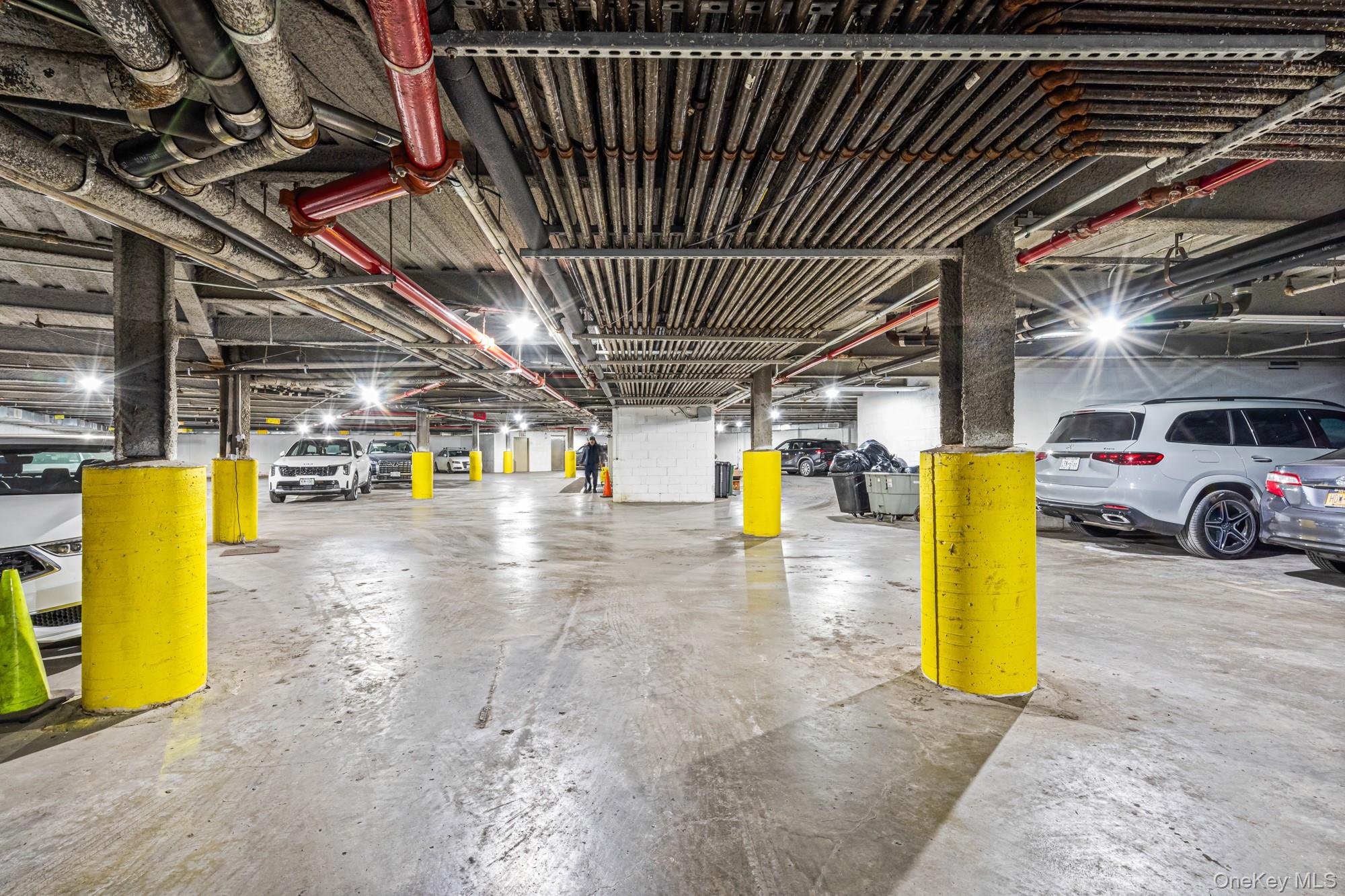 8115 Queens Boulevard # 3A, Elmhurst, NY 11373