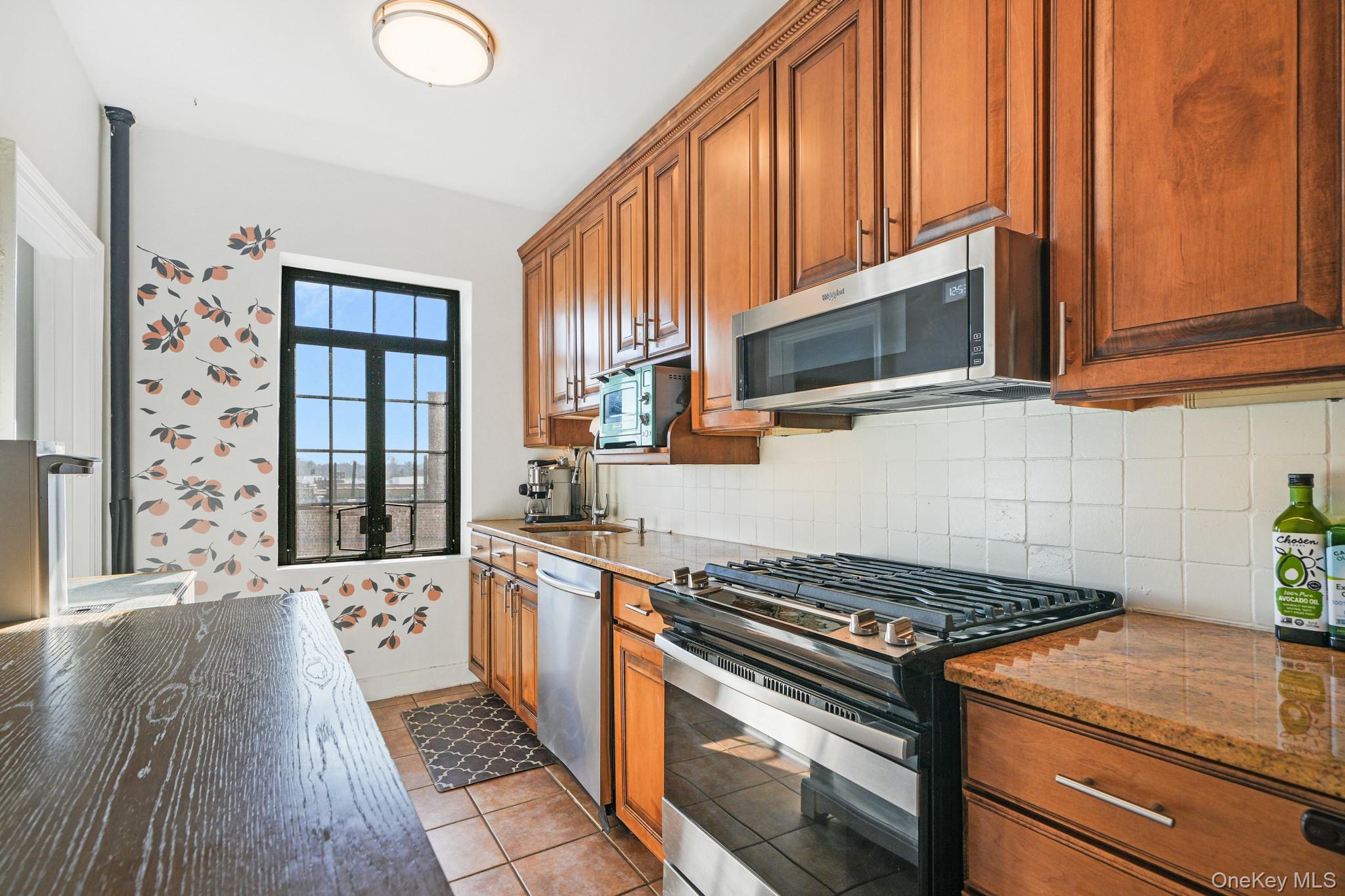 45 Pondfield Road W # 5F, Bronxville, NY 10708