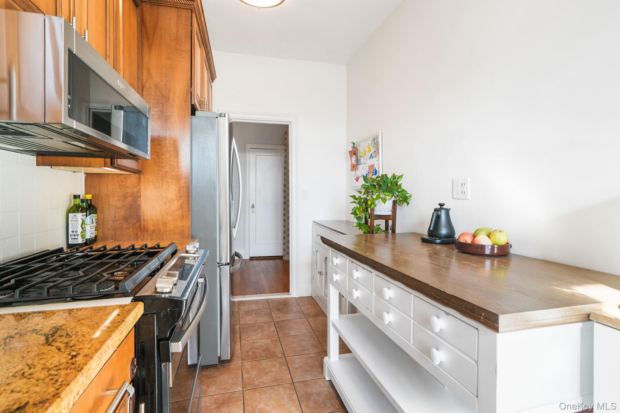 45 Pondfield Road W # 5F, Bronxville, NY 10708