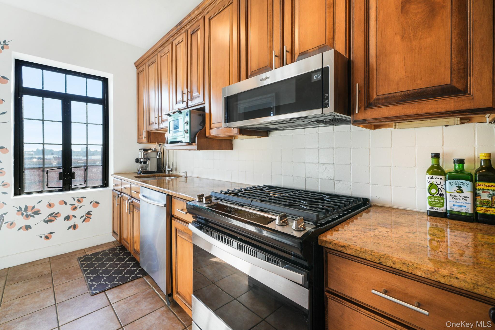 45 Pondfield Road W # 5F, Bronxville, NY 10708