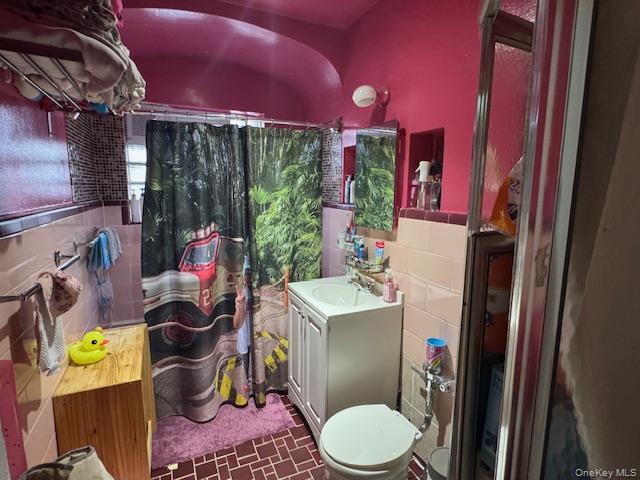 14411 75th Avenue, Flushing, NY 11367