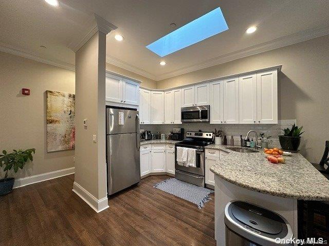 50-3K Stewart Avenue # 3K, Huntington, NY 11743