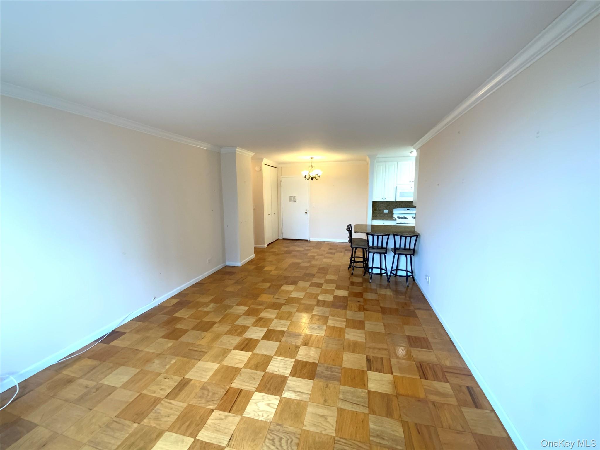 27110 Grand Central Parkway # 5M, Floral Park, NY 11005