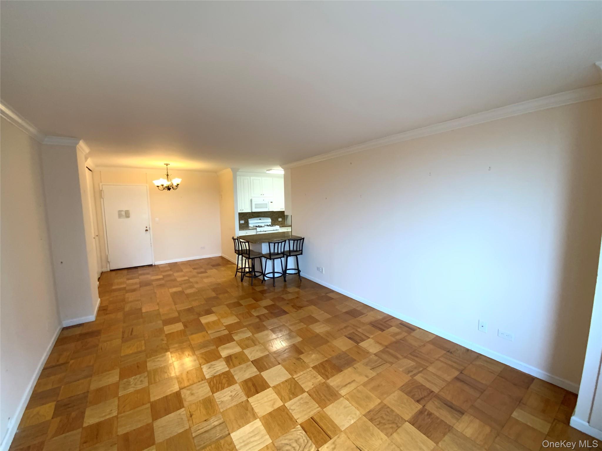 27110 Grand Central Parkway # 5M, Floral Park, NY 11005