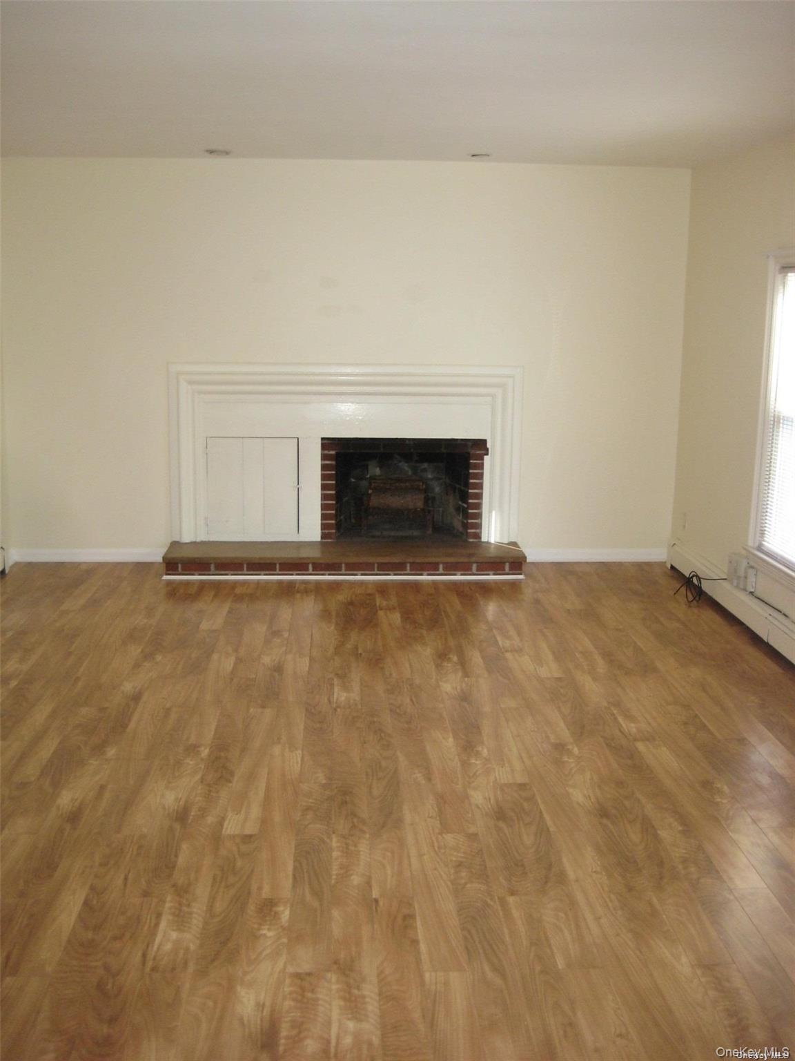 117 Blydenburg Avenue # B, Smithtown, NY 11787