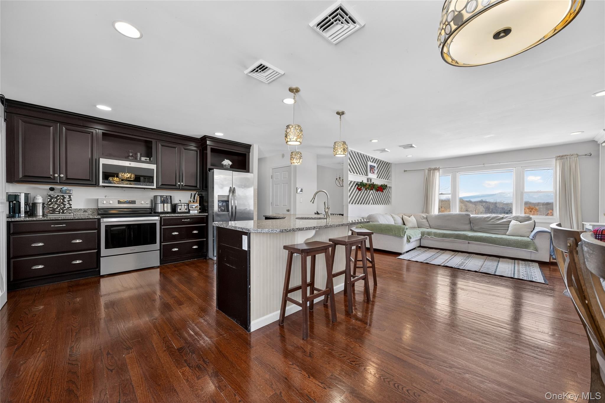 1076 Hoagerburgh Road, Wallkill, NY 12589