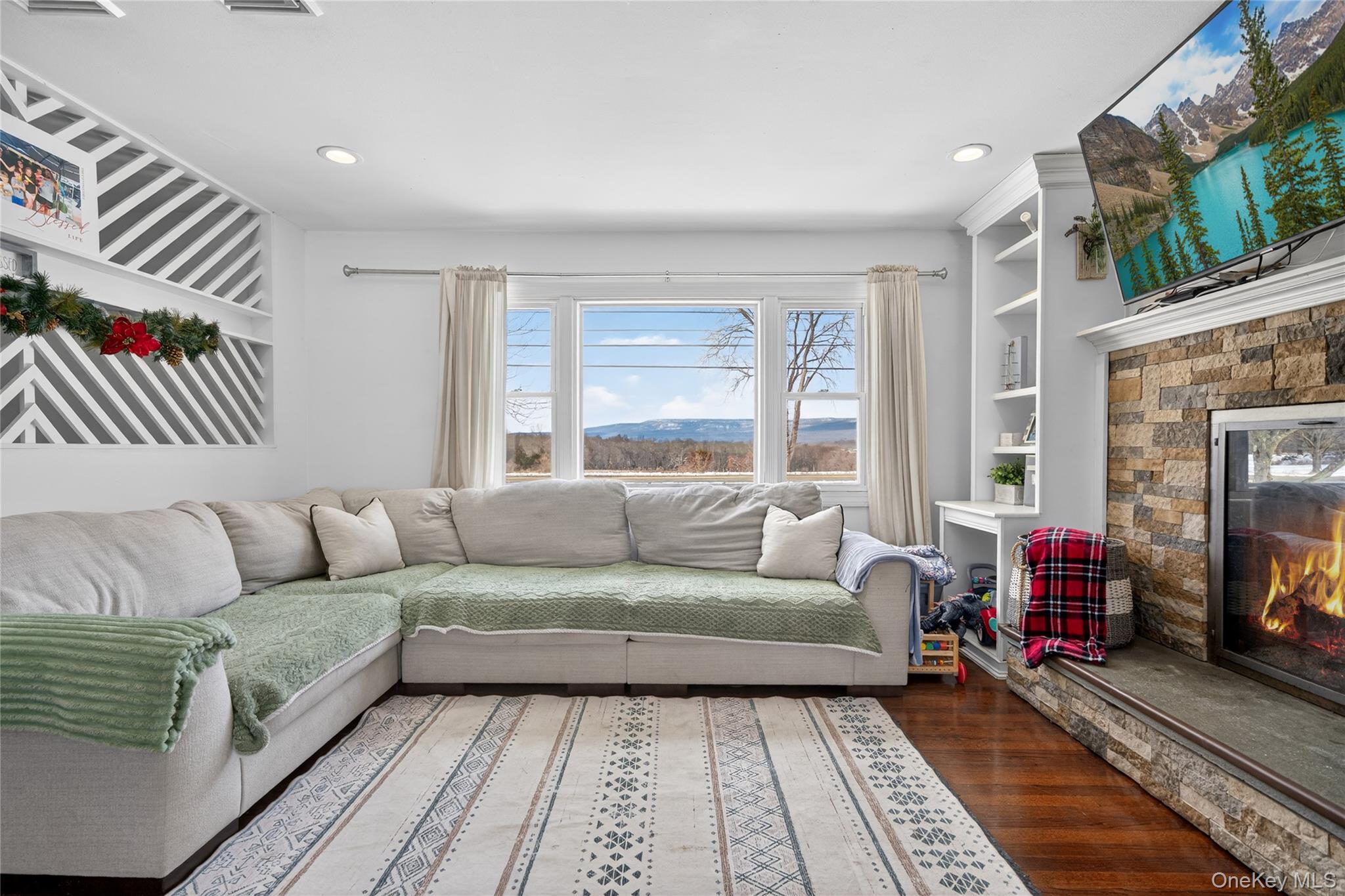 1076 Hoagerburgh Road, Wallkill, NY 12589