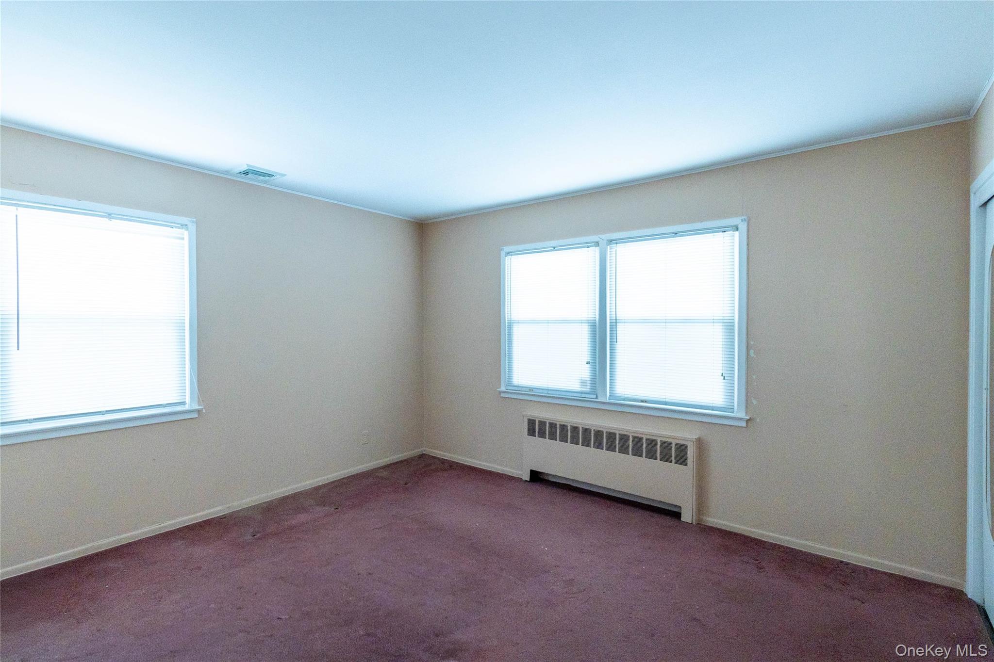 106 Powell Court, North Babylon, NY 11703