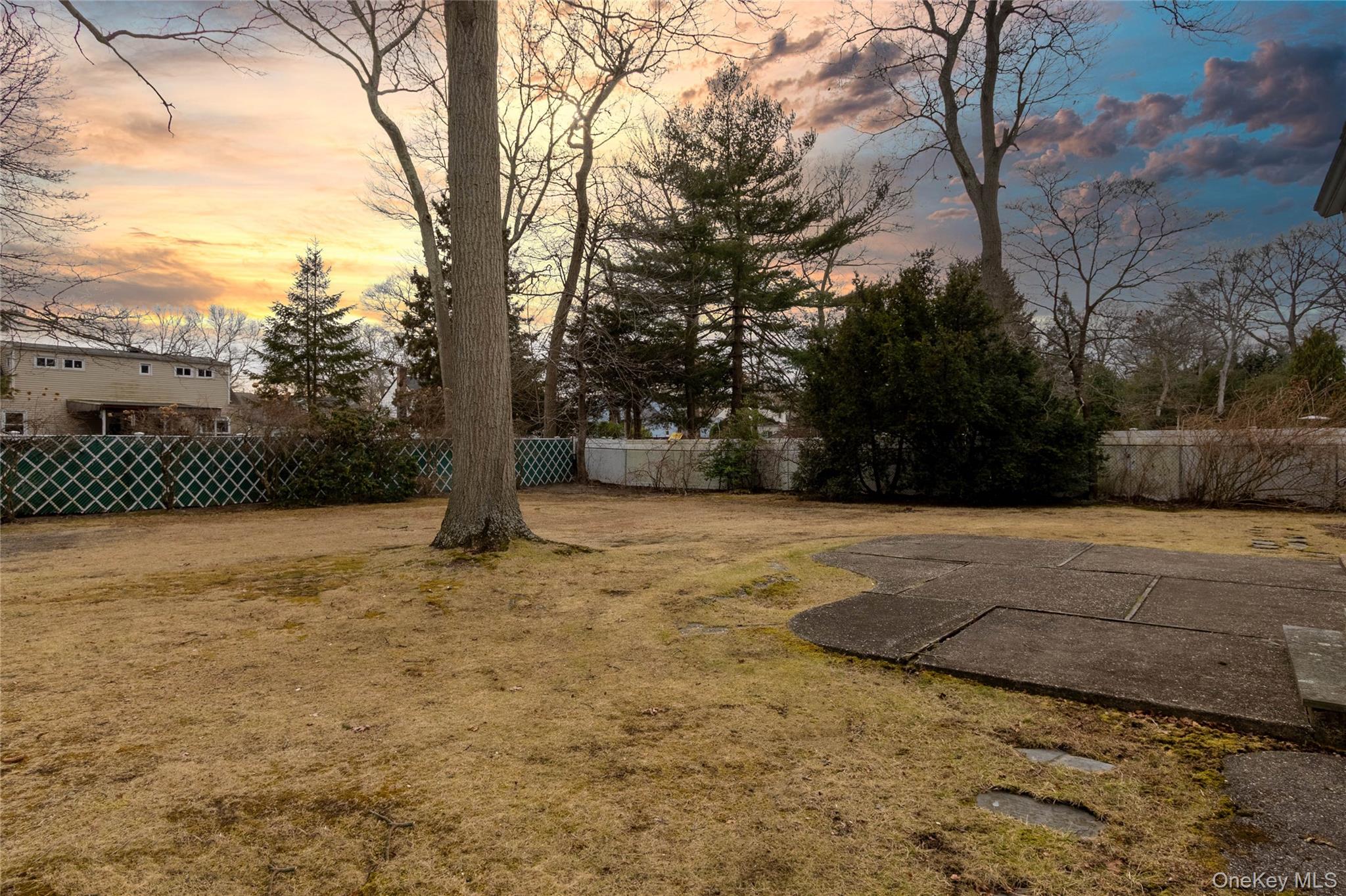 106 Powell Court, North Babylon, NY 11703