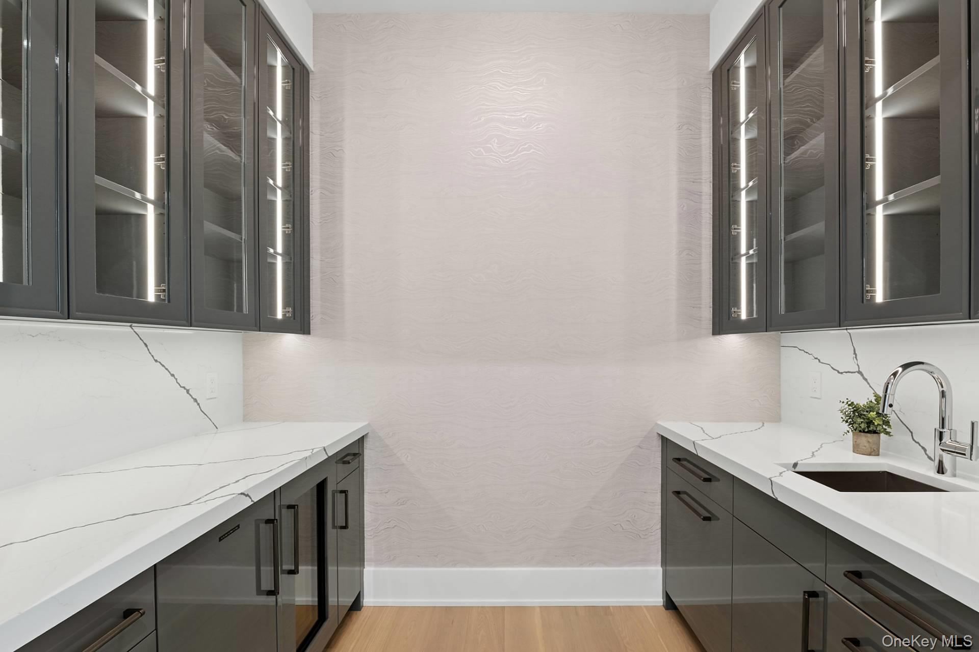 7 Lee Lane, Wainscott, NY 11975