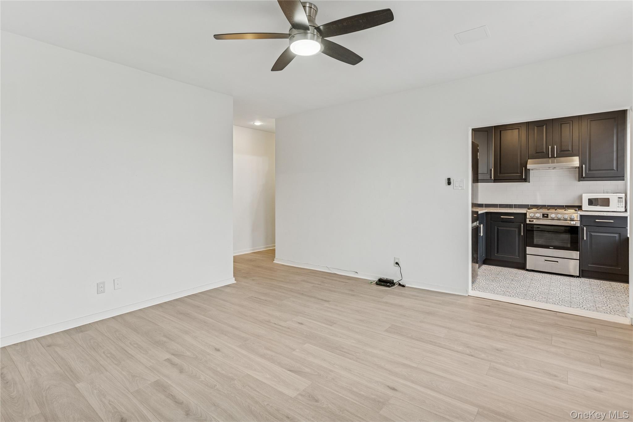 310 Riverside Boulevard # 1H, Long Beach, NY 11561