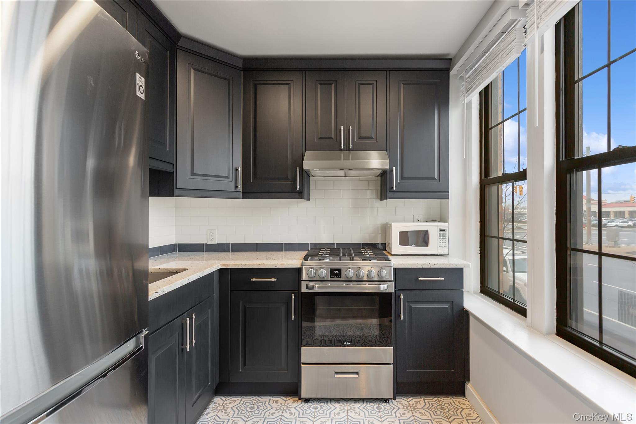 310 Riverside Boulevard # 1H, Long Beach, NY 11561