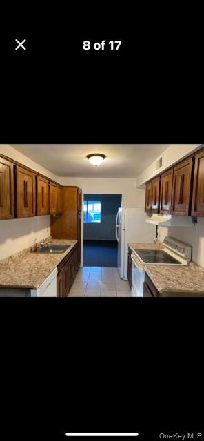 183 Hill Circle, Calverton, NY 11933