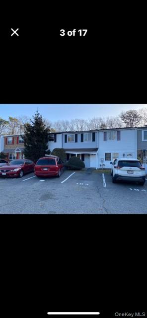 183 Hill Circle, Calverton, NY 11933