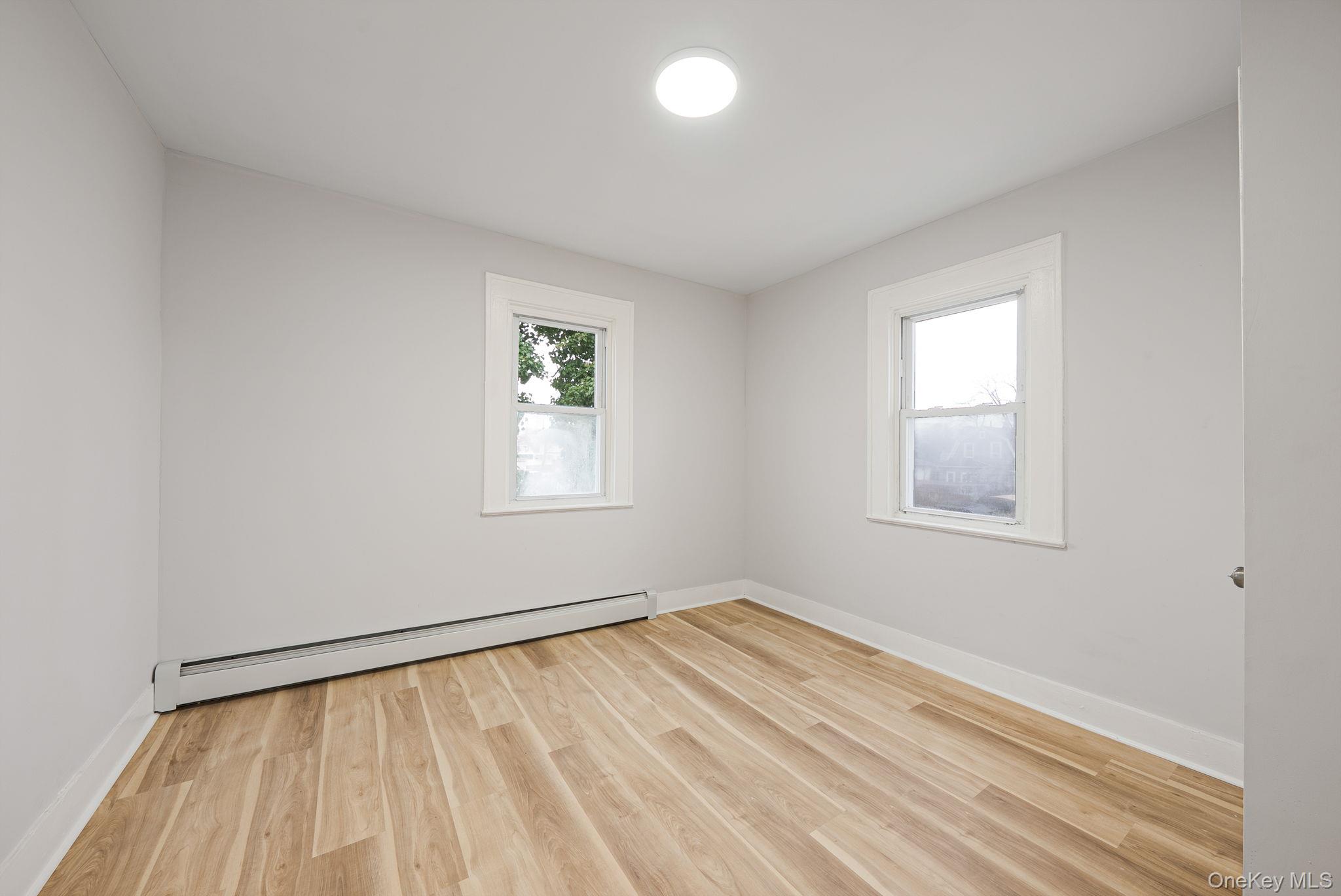 33 Willow Avenue, Freeport, NY 11520