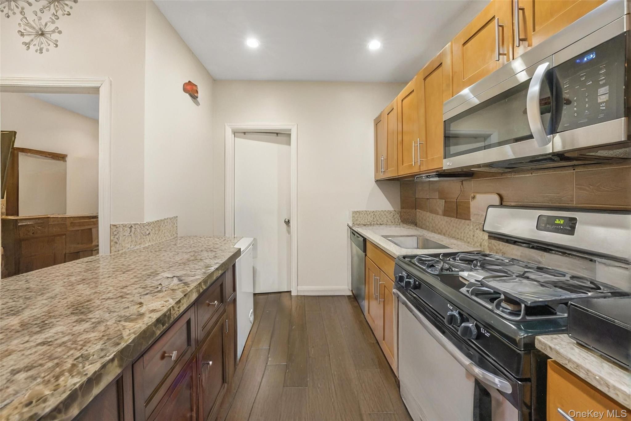 200 New Jersey Avenue, Brooklyn, NY 11207