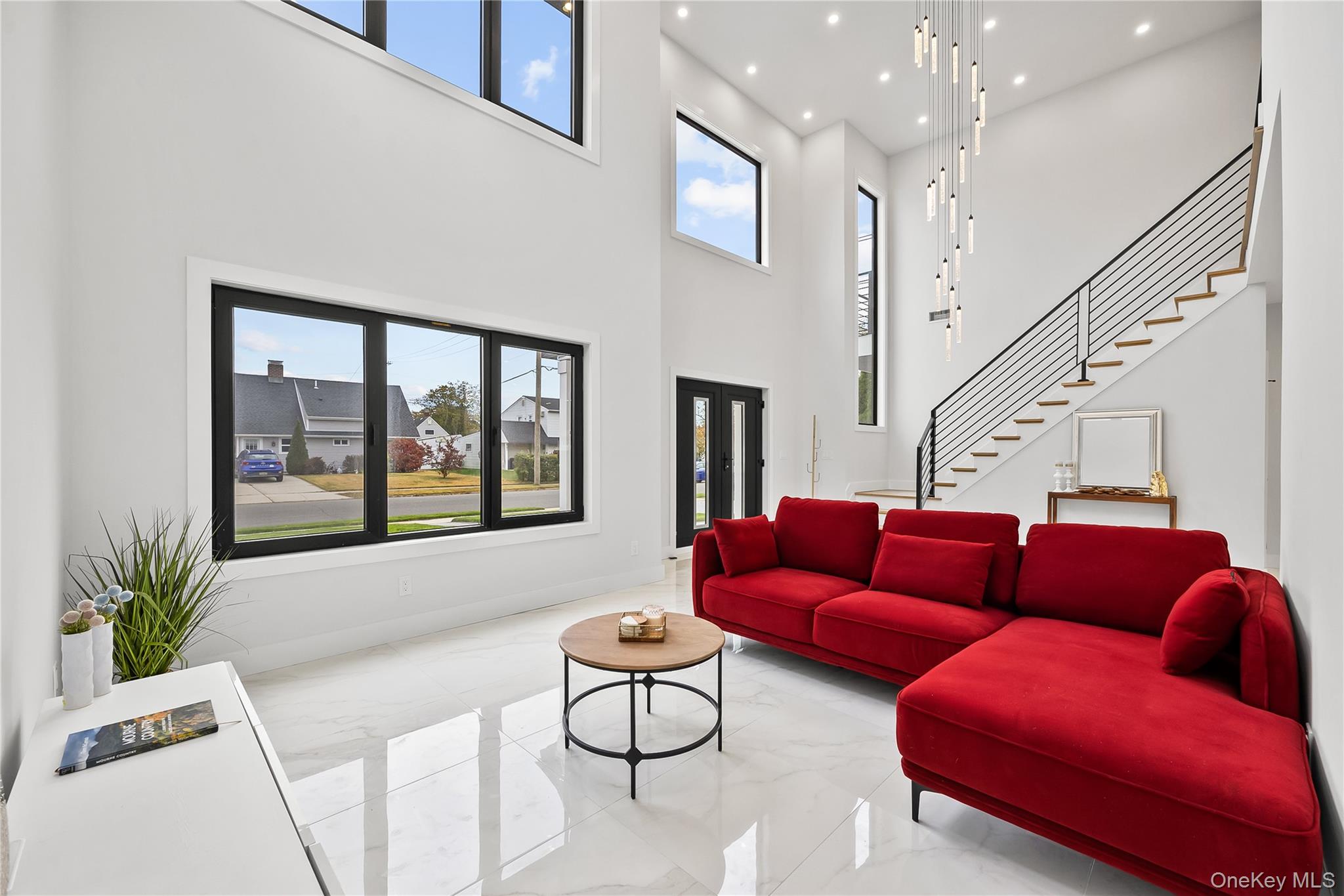 48 Martin Lane, Westbury, NY 11590