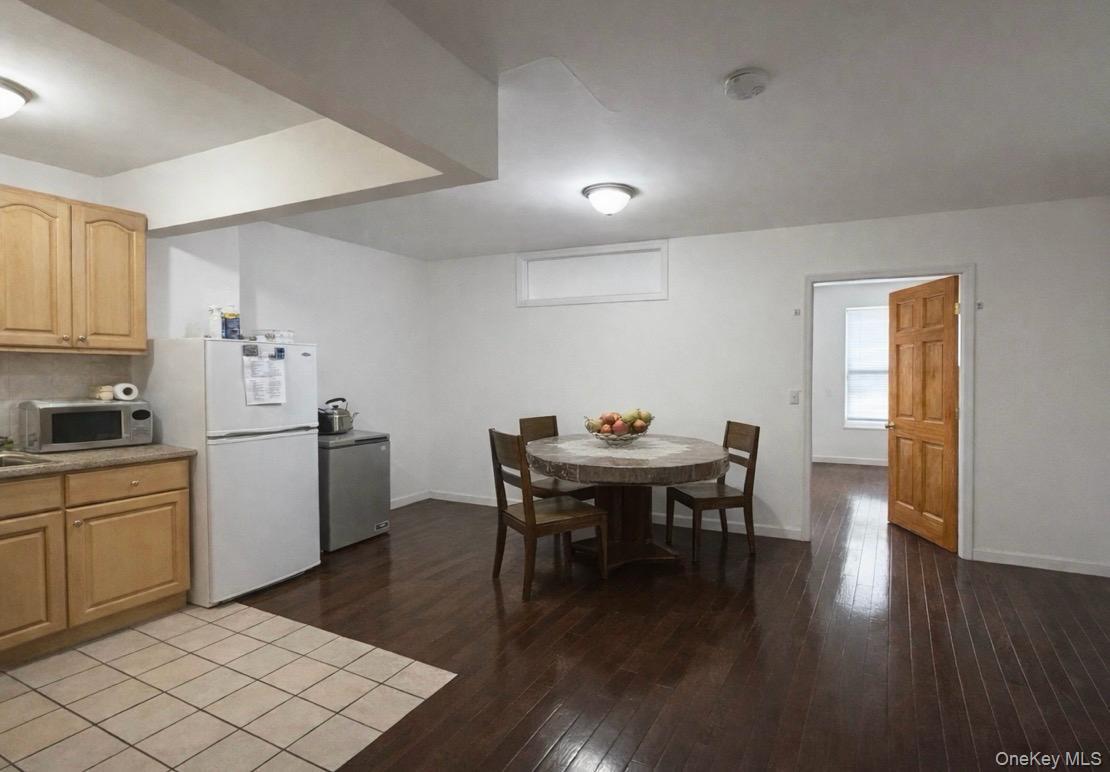 138-10 35th Avenue # 4A, Flushing, NY 11354