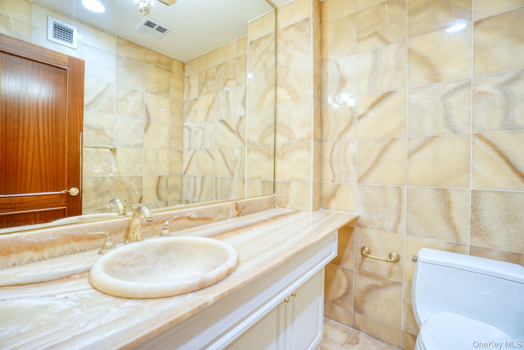 171 Great Neck Road # 3B, Great Neck, NY 11021