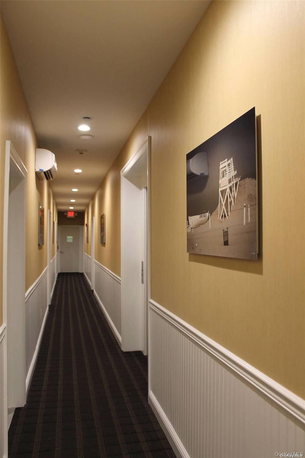 289 Post Avenue # 301, Westbury, NY 11590