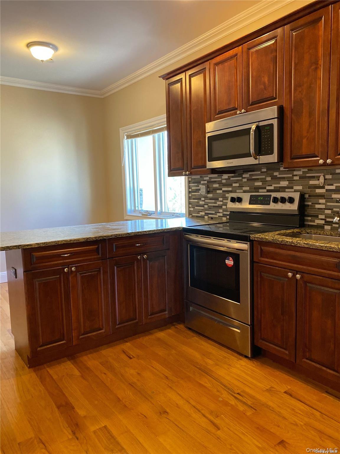 289 Post Avenue # 301, Westbury, NY 11590