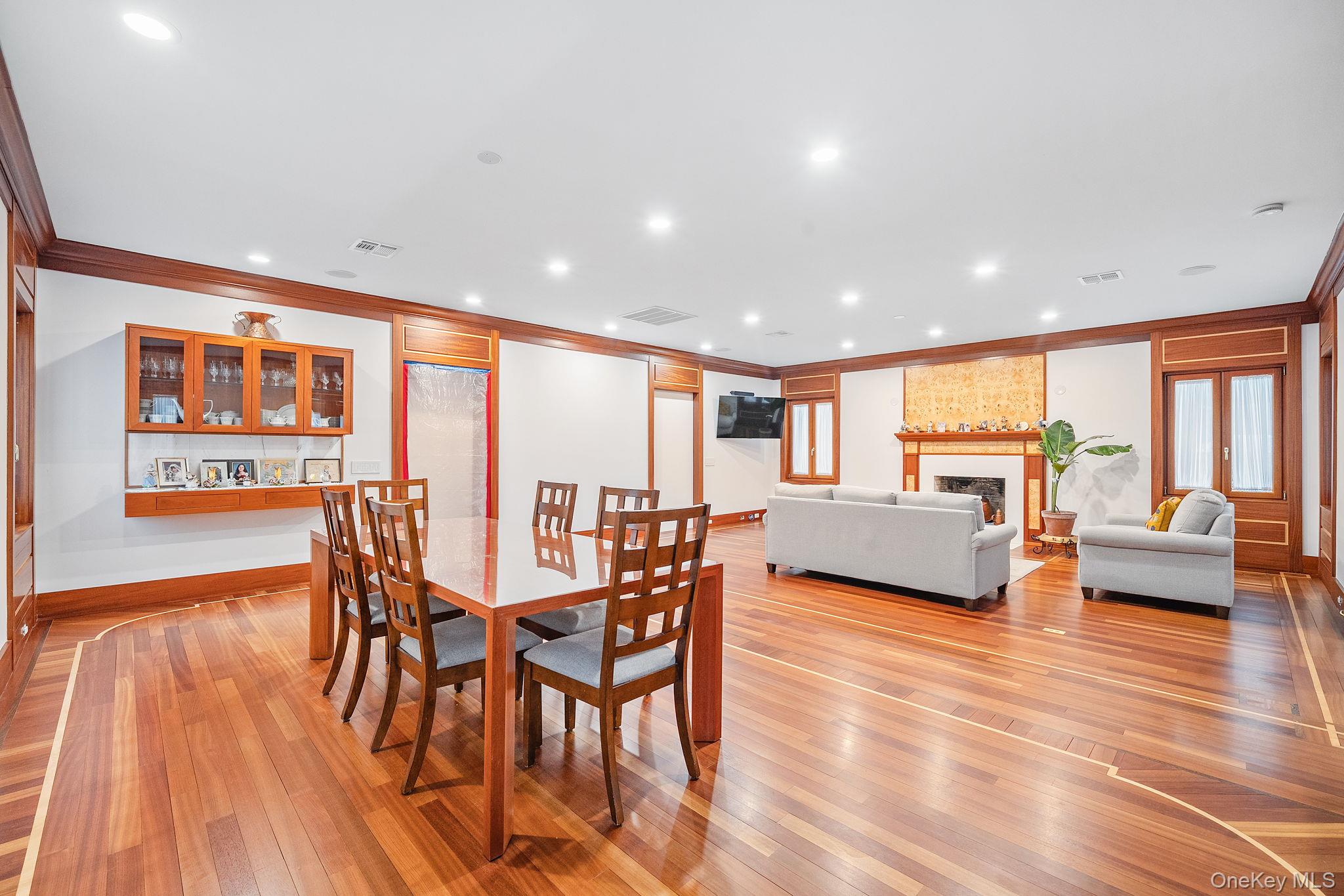 181 Walnut Street, Lynbrook, NY 11563