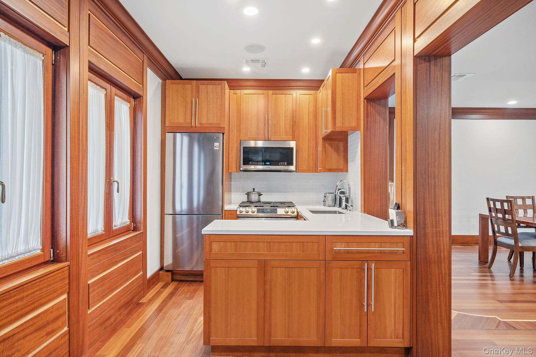 181 Walnut Street, Lynbrook, NY 11563