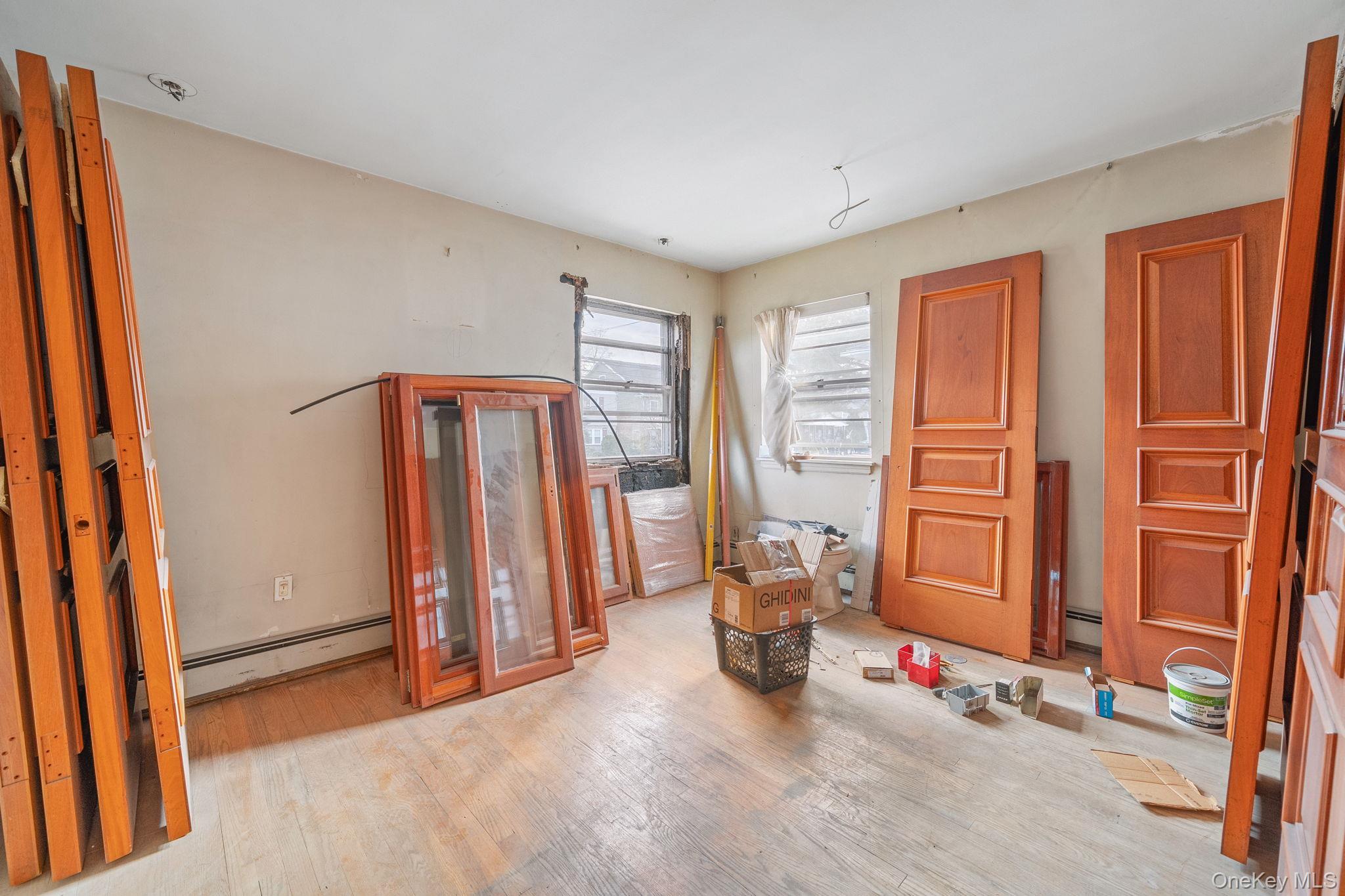 181 Walnut Street, Lynbrook, NY 11563