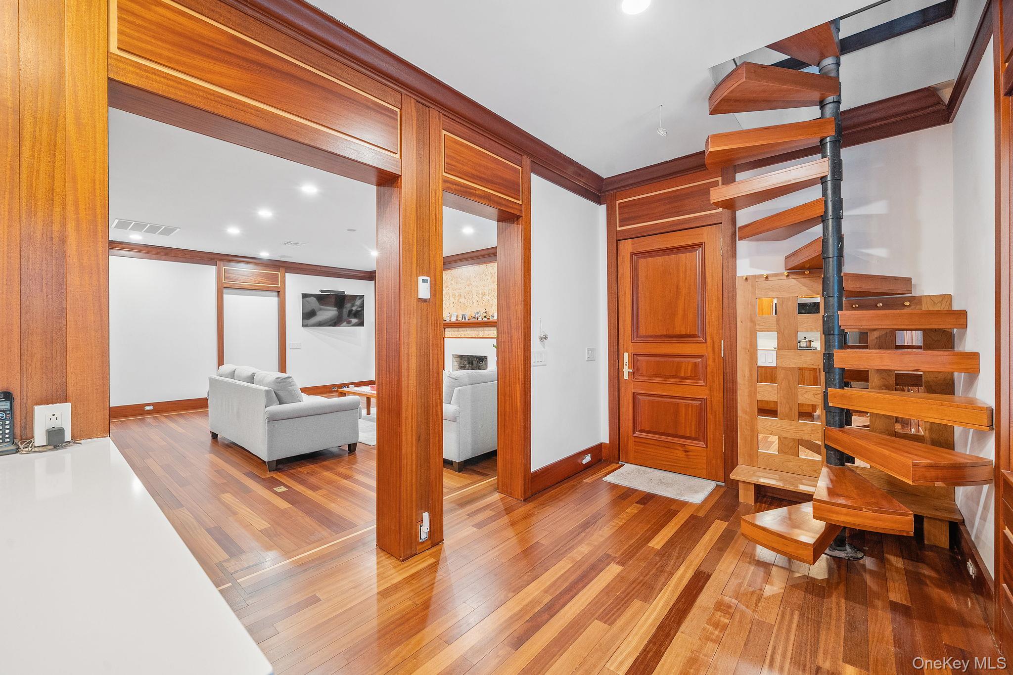 181 Walnut Street, Lynbrook, NY 11563