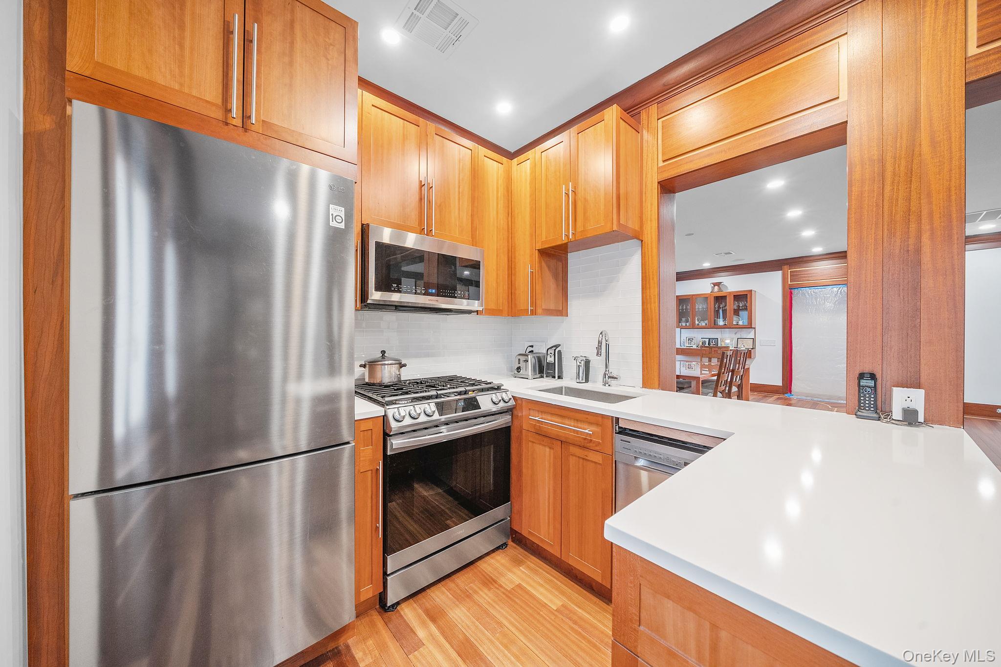 181 Walnut Street, Lynbrook, NY 11563