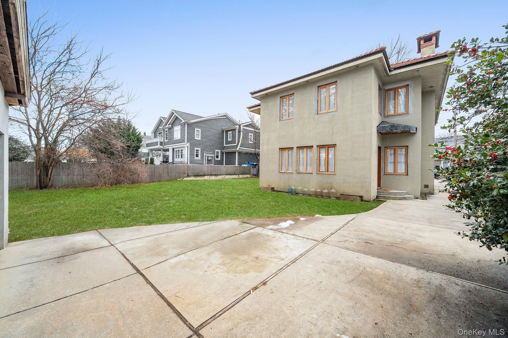 181 Walnut Street, Lynbrook, NY 11563