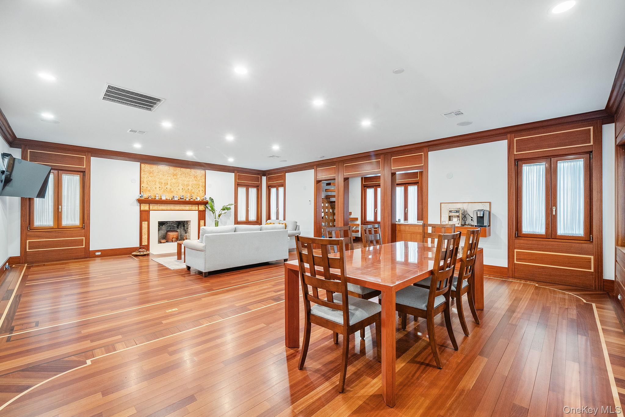 181 Walnut Street, Lynbrook, NY 11563