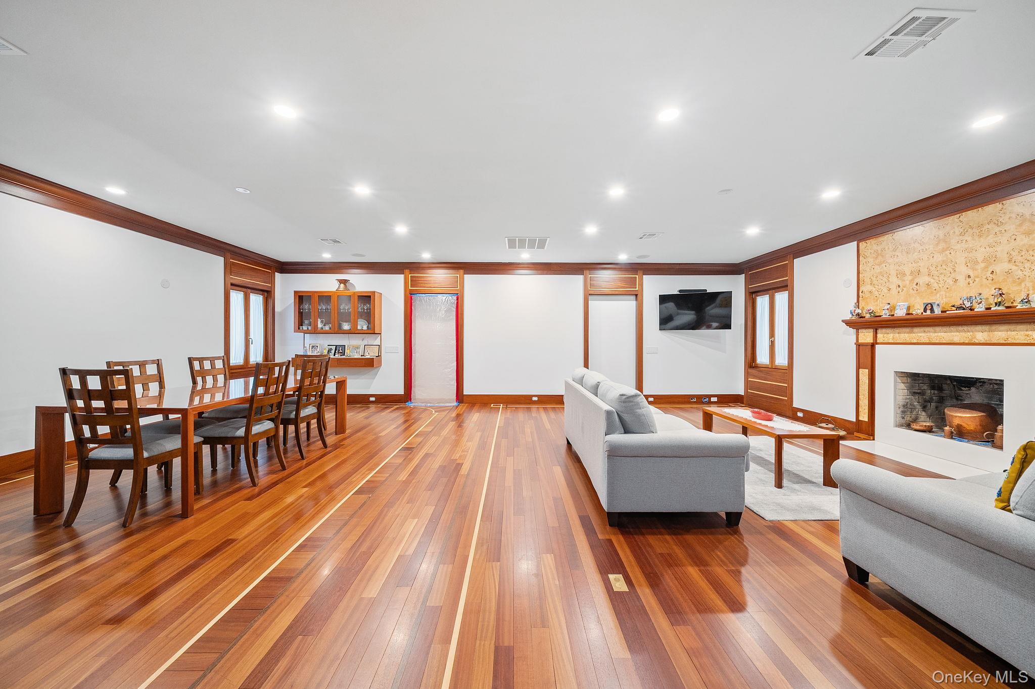 181 Walnut Street, Lynbrook, NY 11563