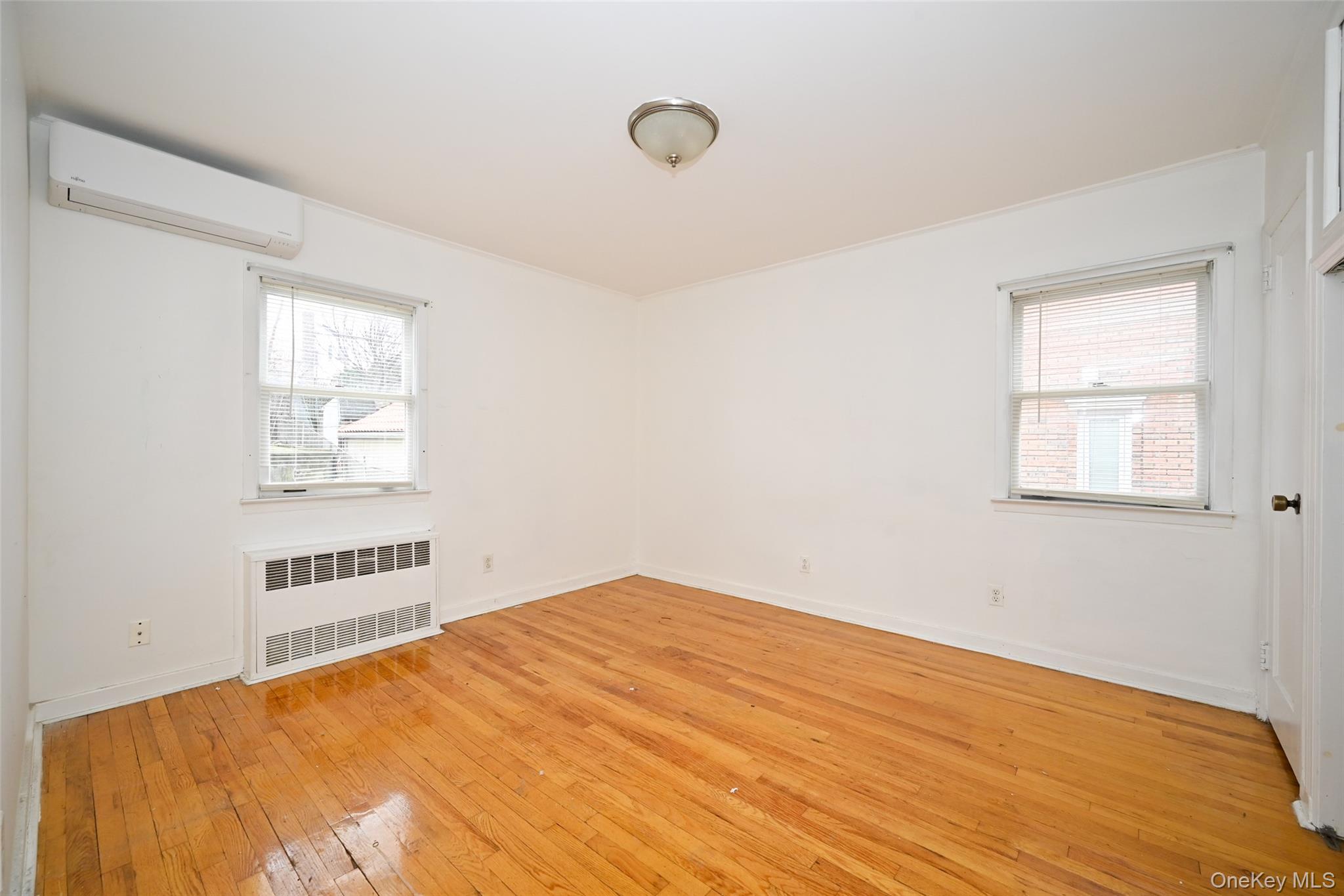 14728 8th Avenue, Whitestone, NY 11357