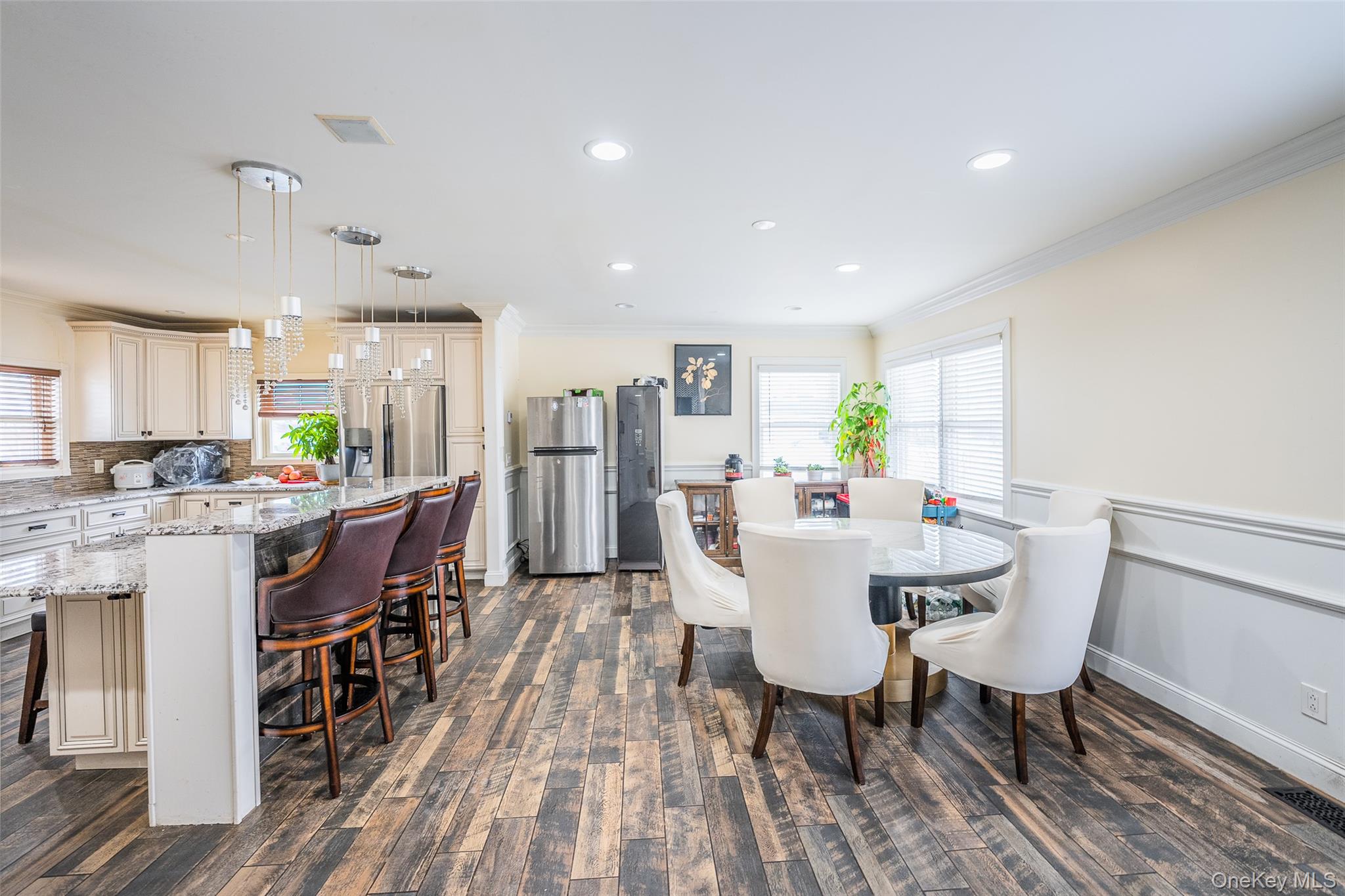 88 Elmwood Street, Plainview, NY 11803