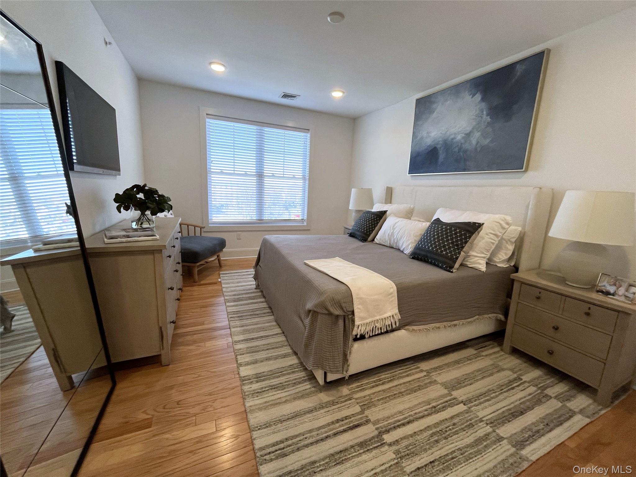 535 Marina Pointe Drive # 535, East Rockaway, NY 11518